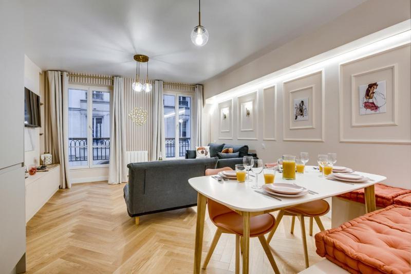 222 Allenby - Superbe A * Parijs